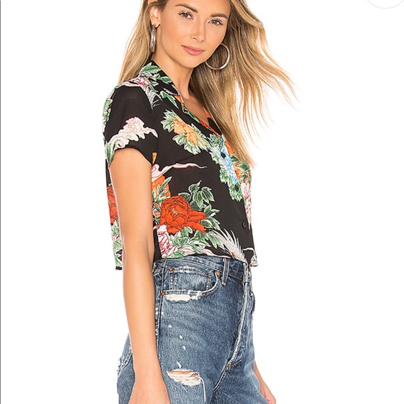 Super cool sheer crop shirt with design! - Picture 3 of 7